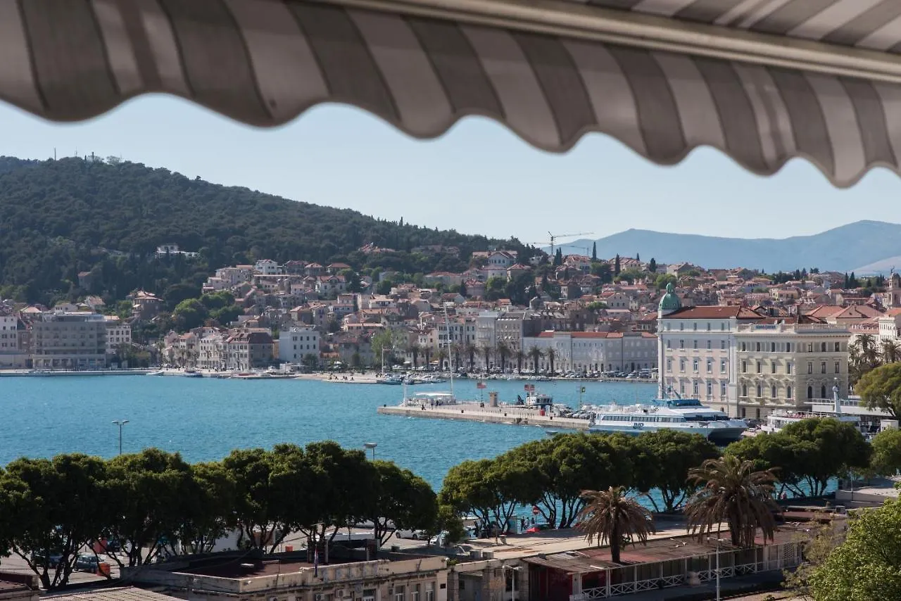 Homey Apartment With A View Split